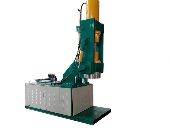 YWJ-300吨液压挤出机